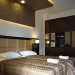 Dion Hotel 3*