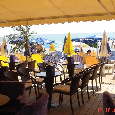 Hotel Dion