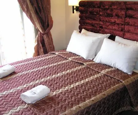 Hotel Dion