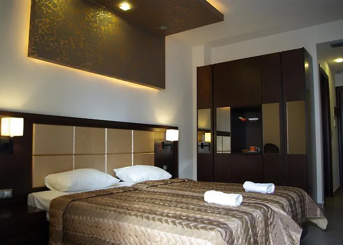 Dion Hotel 3*